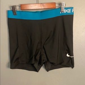 Black and blue Nike pro spandex